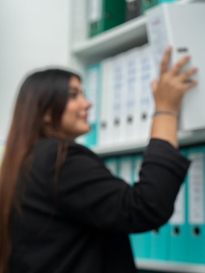 Strukturierte Ablage im Büro